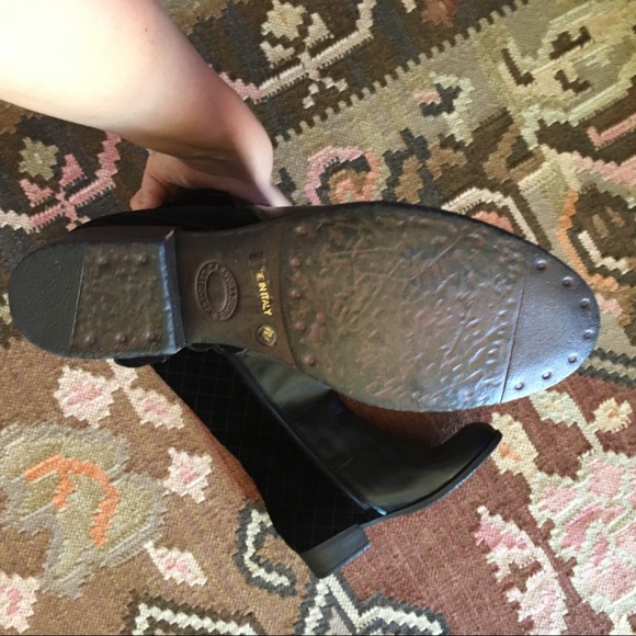 NEW Velvet leather quilted flat boots made italy - Picture 5 of 5